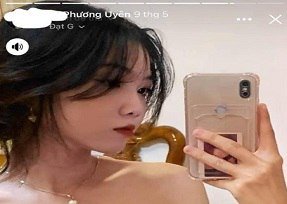 Clip Phương Uyên show cảnh sexy ở nhà nghỉ